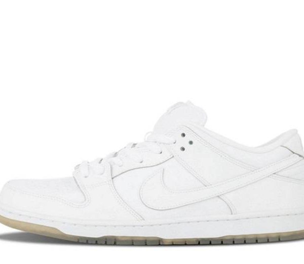 SB Dunk Low Pro "White Out"