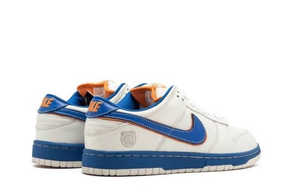 Dunks Low SB “Medicom”