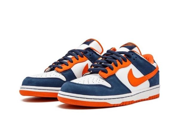 Nike SB Dunk Low "Broncos"