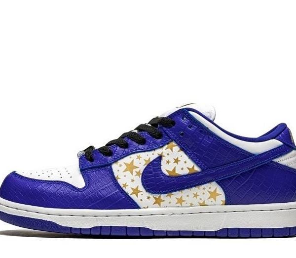 Nike SB Dunk Low Stars "Hyper Blue"