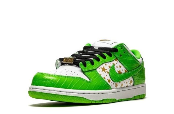 SB Dunk Low Stars "Mean Green"