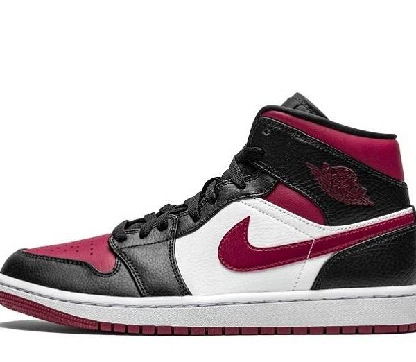 Air Jordan 1 “Bred Toe” Mid