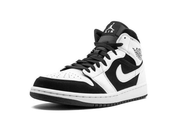 Air Jordan 1 Retro Mid "Tuxedo"