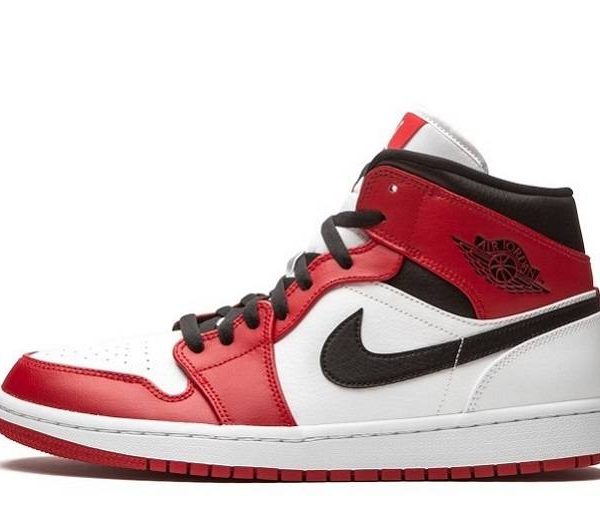 Air Jordan 1 Mid “Chicago”