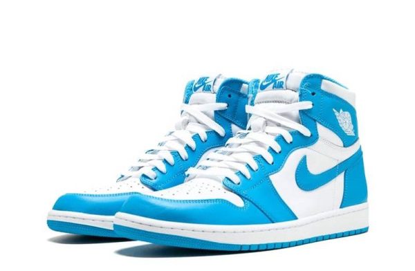 Jordan 1 Retro High OG "UNC"