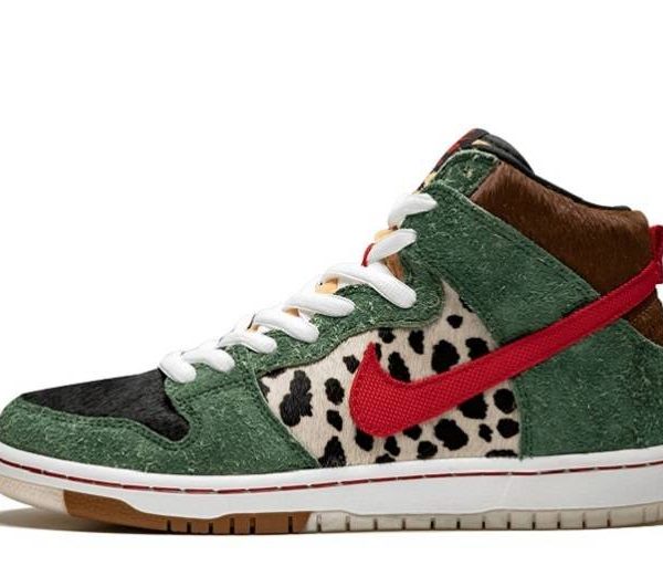 SB Dunk High “Dog Walker”