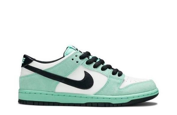 Dunk Lows “Sea Crystal”