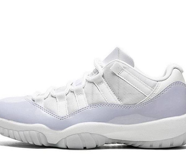 Jordan 11 Low "Pure Violet"