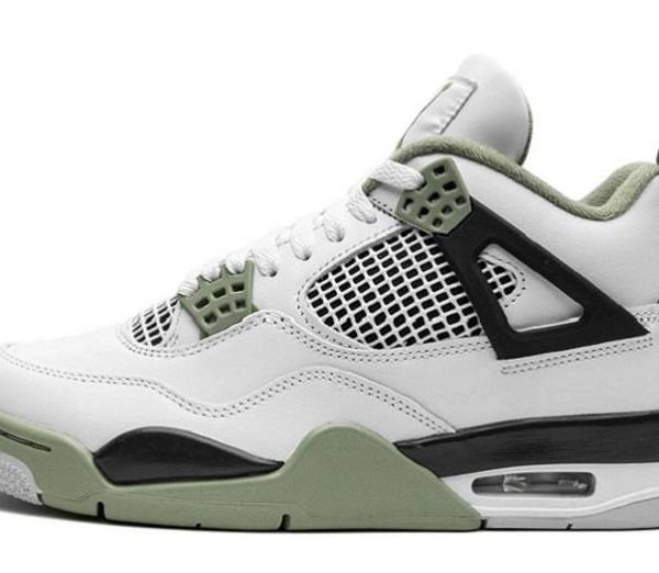 Air Jordan 4 Retro “Seafoam” (WMNS)