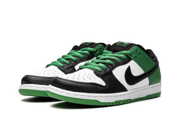 Nike SB Dunk Low “Classic Green”