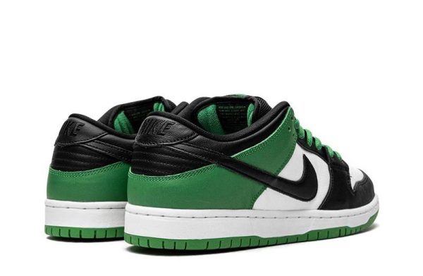 Nike SB Dunk Low “Classic Green”