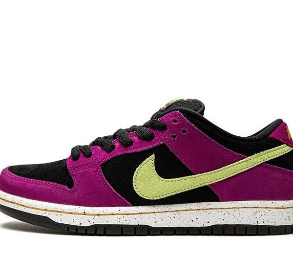 SB Dunk Low “Red Plum”