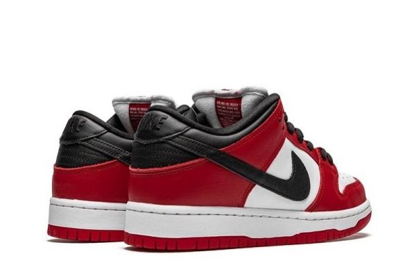 SB Dunk Low Pro “Chicago”