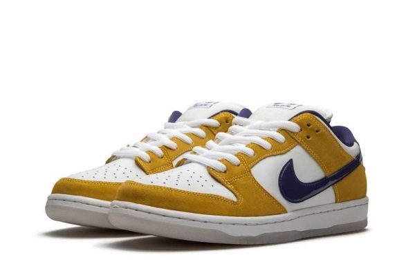 SB Dunk Low Pro "Laser Orange"