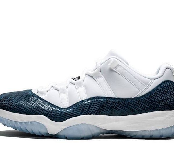 Air Jordan 11 Retro Low LE “Blue Snakeskin”