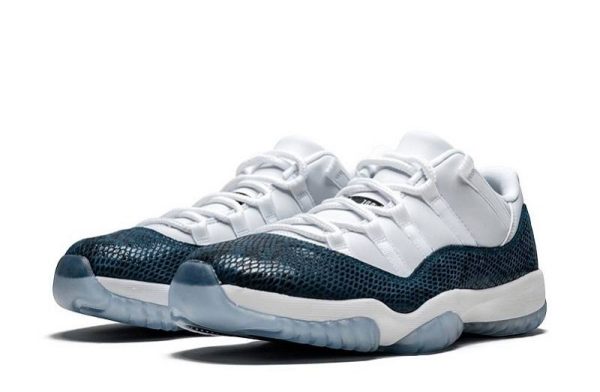 Air Jordan 11 Retro Low LE “Blue Snakeskin”