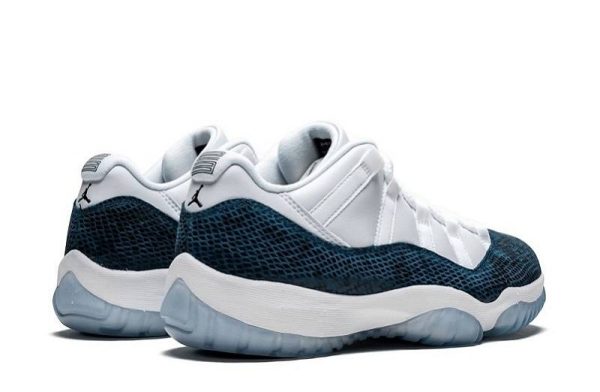 Air Jordan 11 Retro Low LE “Blue Snakeskin”