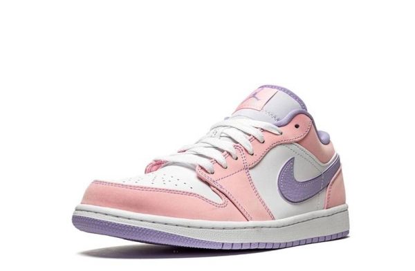 Air Jordan 1 Low SE “Arctic Punch”