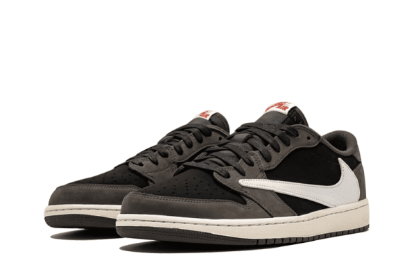 Travis Scott Jordan 1 Retro Low OG SP “Dark Mocha”