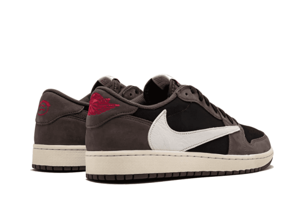 Travis Scott Jordan 1 Retro Low OG SP “Dark Mocha”