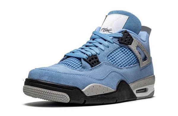 Air Jordan 4 SE “University Blue”