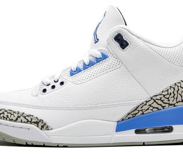 Air Jordan 3 "UNC"