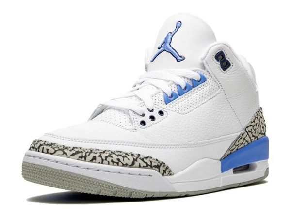 Air Jordan 3 "UNC"