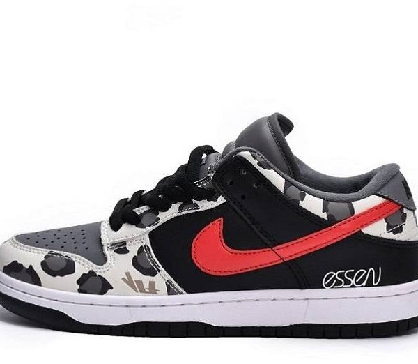 Nike Dunk Low “Graffiti”