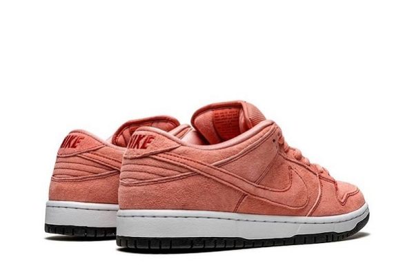 SB Dunks Low "Pink Pig"