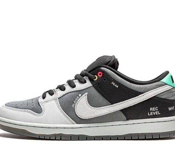 SB Dunk Low “Camcorder”