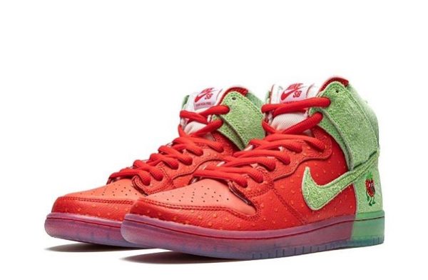 SB Dunk High “Strawberry Cough”