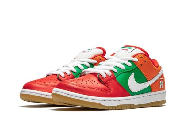 SB Dunk Low "7 Eleven"