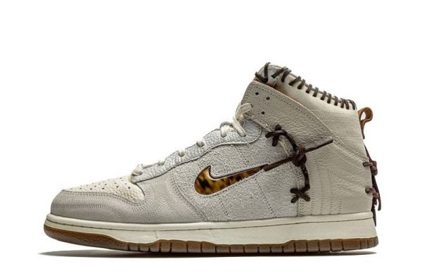 Nike Dunk High "Bodega - Friends & Family"