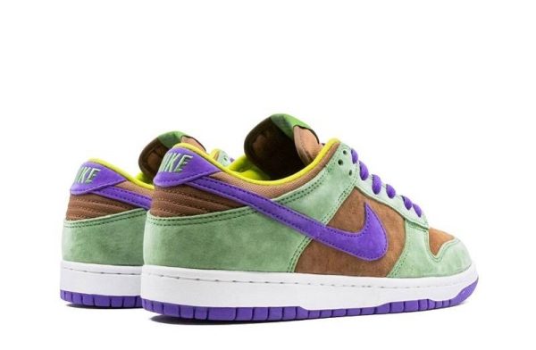 Dunk Low SP “Veneer”