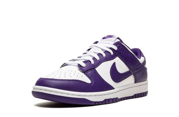 SB Dunk Low “Court Purple”