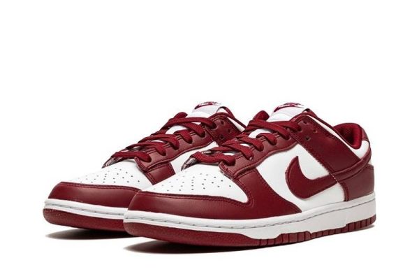 Dunk Low “Team Red”