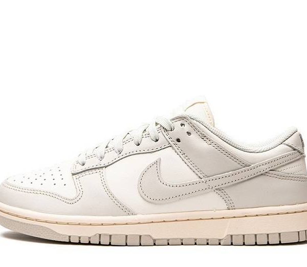 Nike Dunk Low “Light Bone”