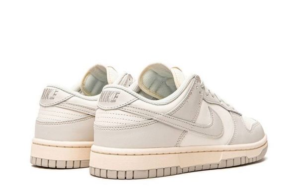 Nike Dunk Low “Light Bone”