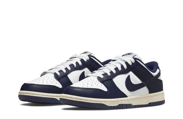 Dunk Lows “Vintage Navy”