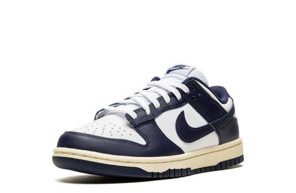 Dunk Lows “Vintage Navy”