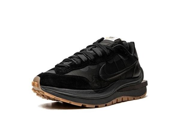 Nike Sacai VaporWaffle "Black Gum"