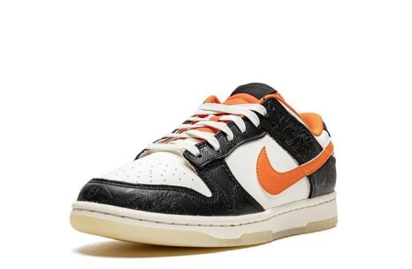 Dunk Low “Halloween”