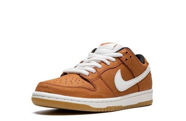 Nike SB Dunk Low “Russet Sail”