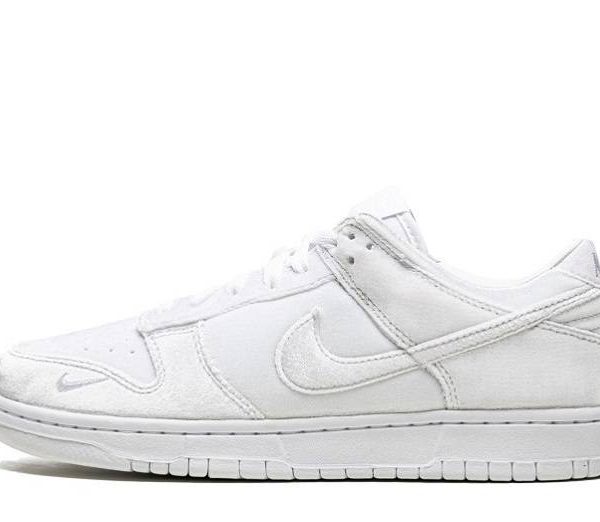 Dover Street Market x Nike Dunk Low “Tripl White”