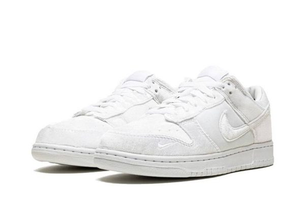 Dover Street Market x Nike Dunk Low “Tripl White”