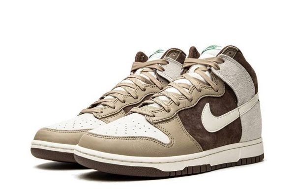 Dunk High “Light Chocolate”