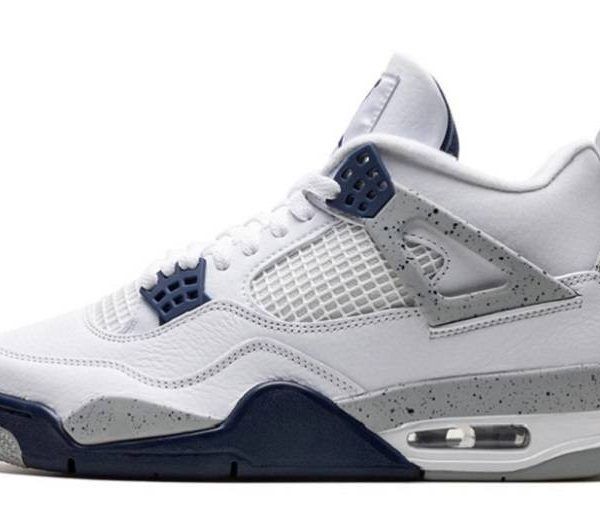 Jordan 4 “Midnight Navy”