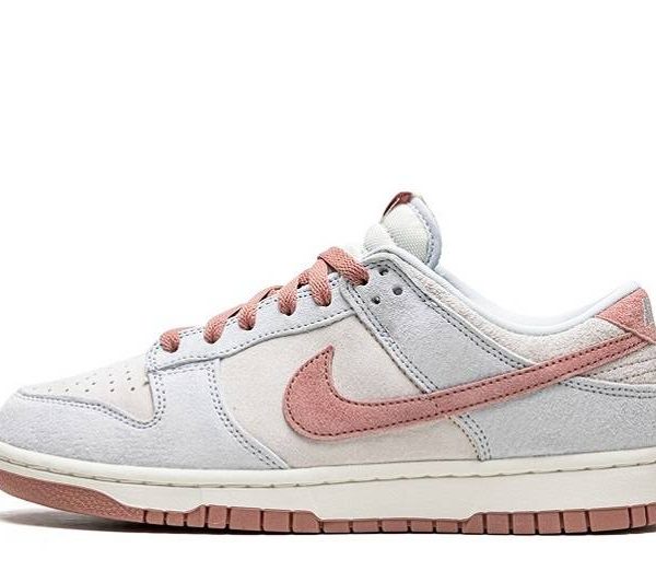 SB Dunk Low “Fossil Rose”