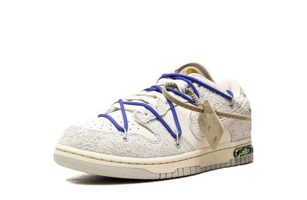 Off-White x Nike Dunk Low "Lot 32"