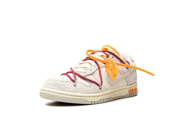 Off-White x Nike Dunk Low "Lot 35"